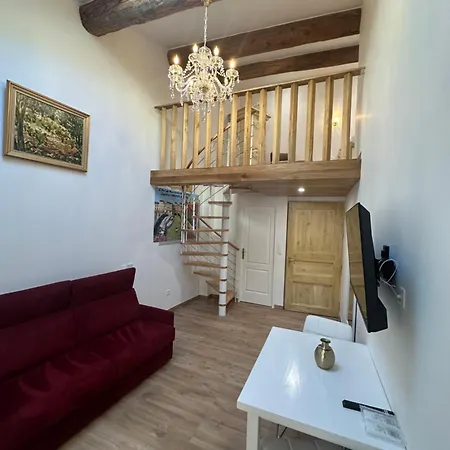 Studio Familial A Mezzanine Presbytere Dans L'Eglise Narbonne Exterior photo