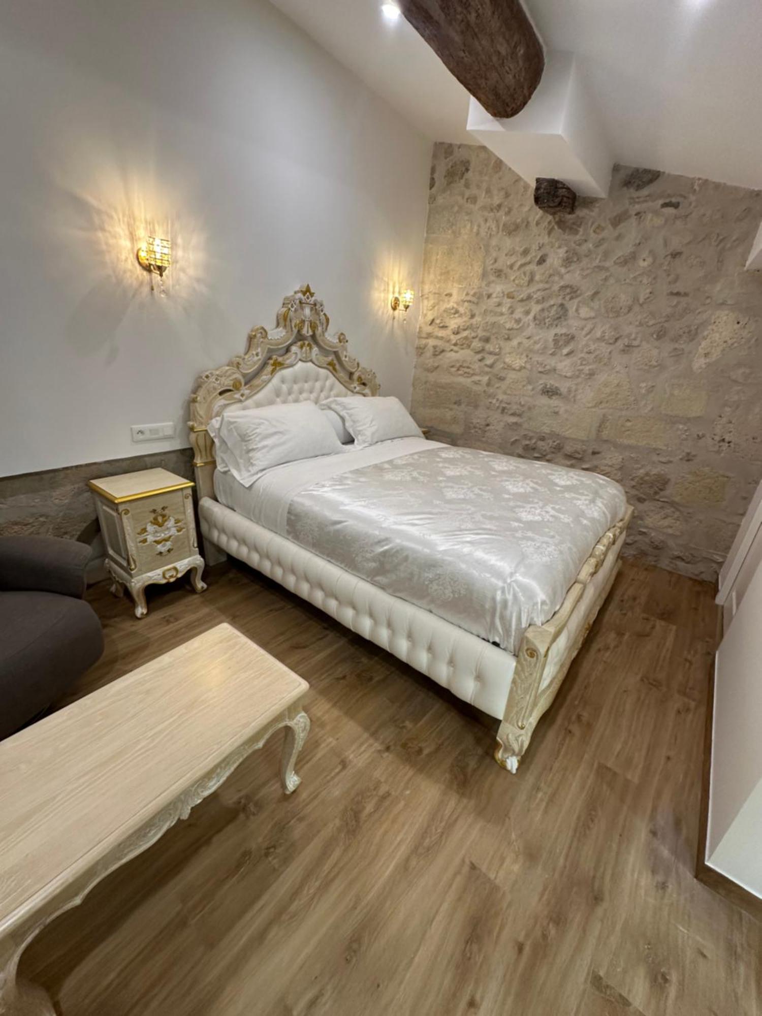 Familial A Mezzanine Presbytere Dans L'eglise Appartement Narbonne